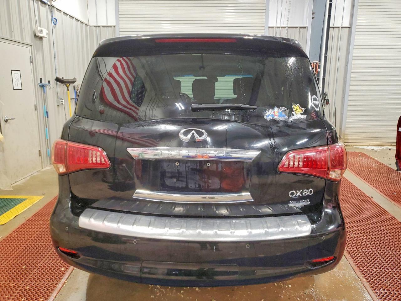 2016 INFINITI QX80