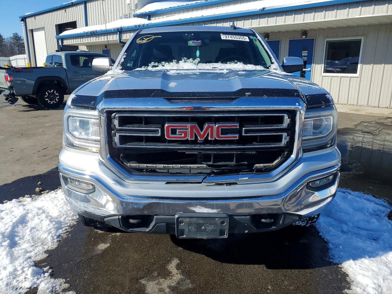 2018 GMC Sierra