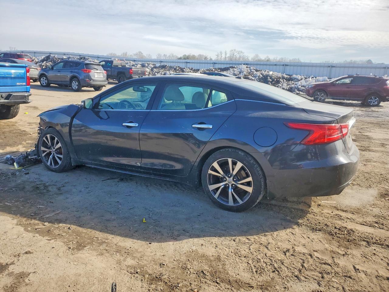 2017 NISSAN Maxima