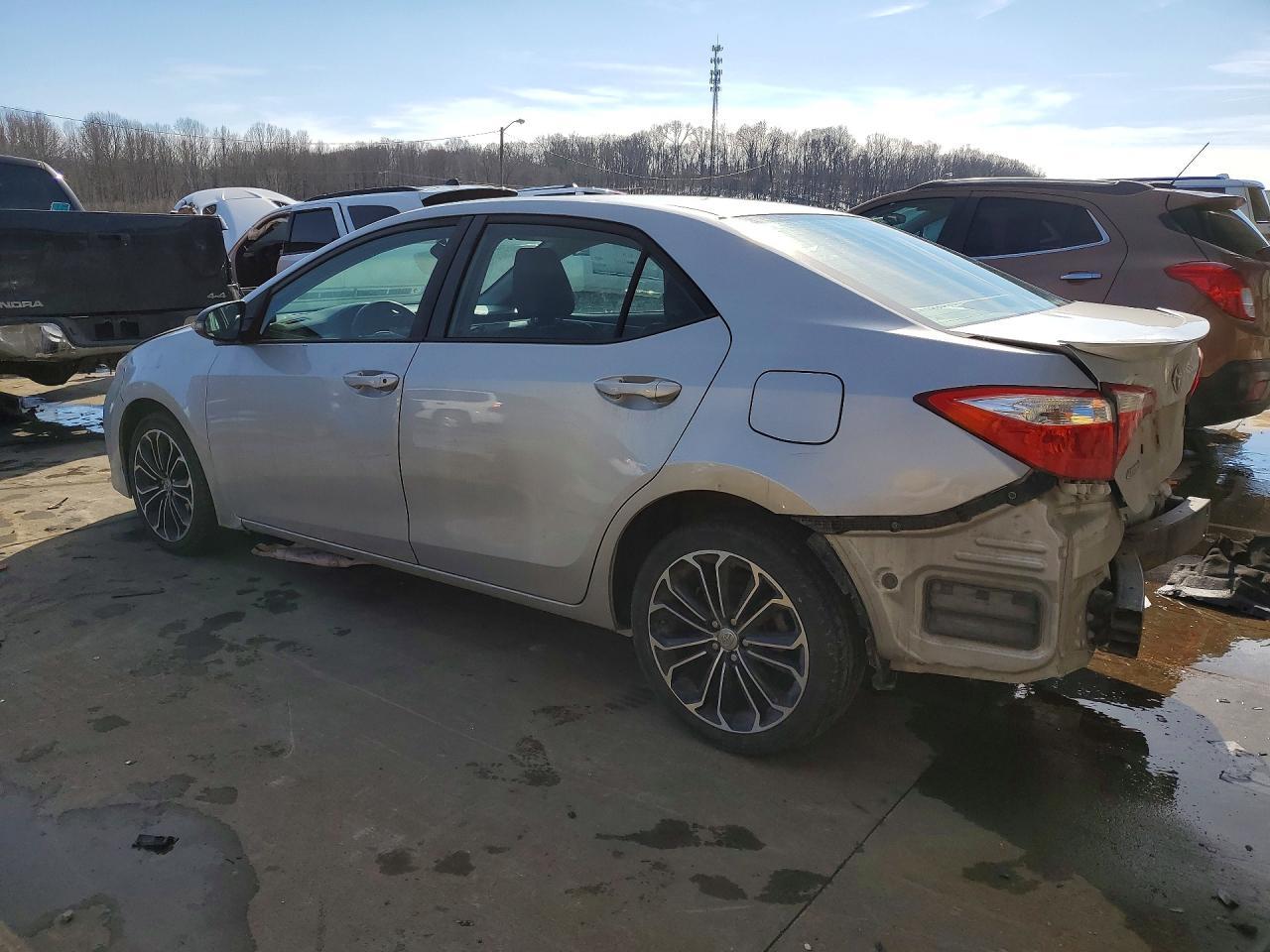2016 TOYOTA COROLLA