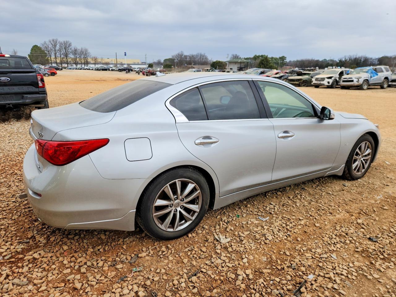 2014 INFINITI Q50