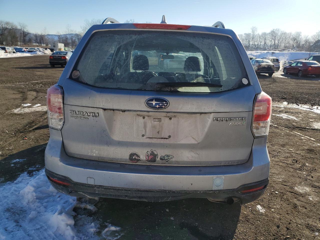 2017 SUBARU FORESTER