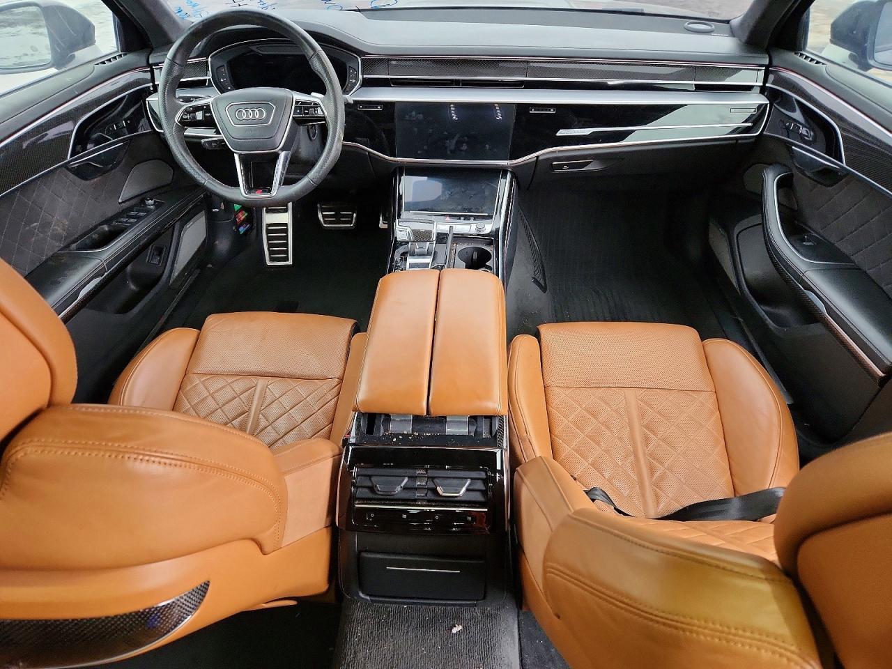2023 AUDI S8