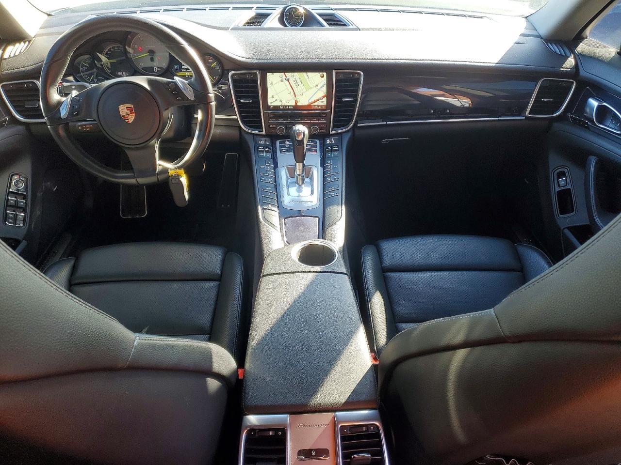 2015 PORSCHE Panamera