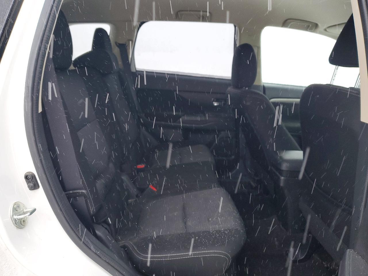 2016 MITSUBISHI outlander