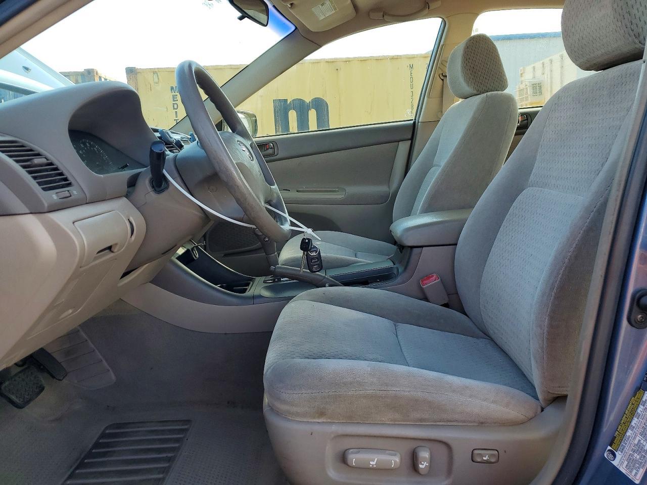2004 TOYOTA CAMRY
