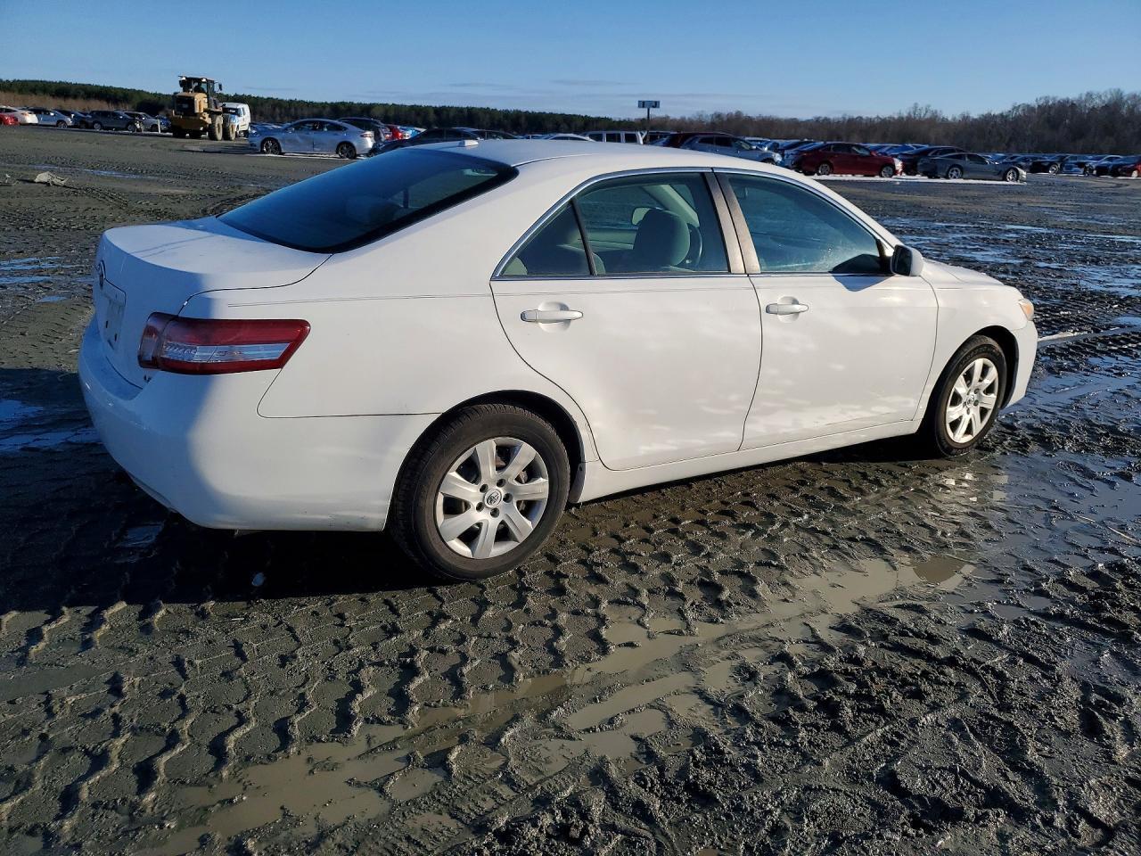 2011 TOYOTA CAMRY