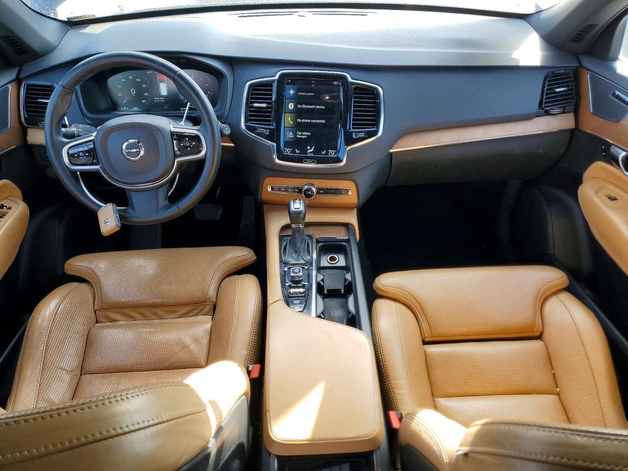 2018 VOLVO XC90