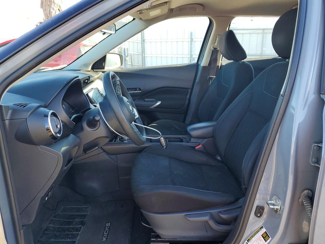 2021 NISSAN KICKS