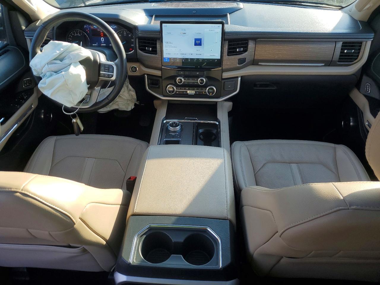 2024 FORD Expedition