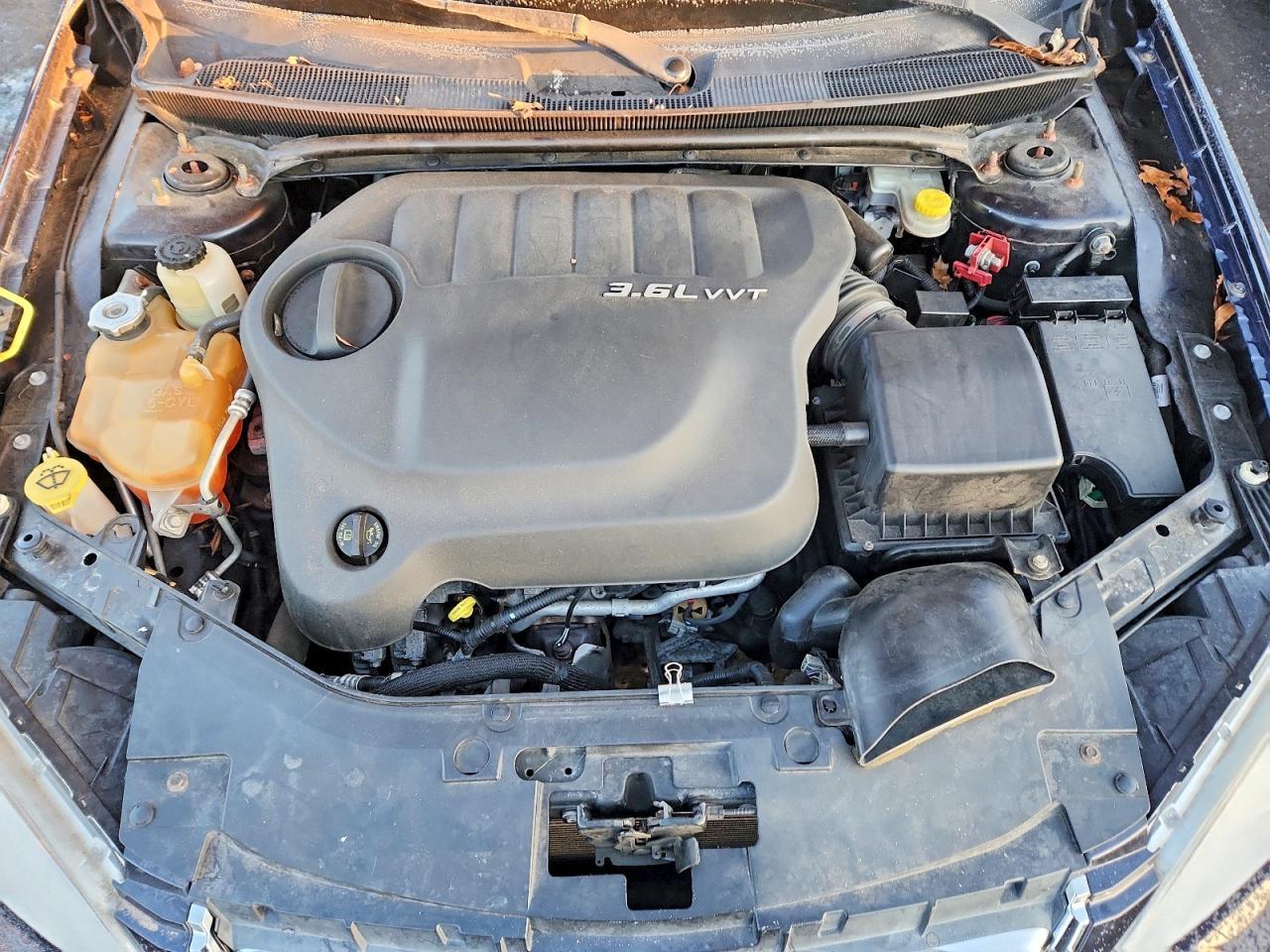 2011 CHRYSLER 200