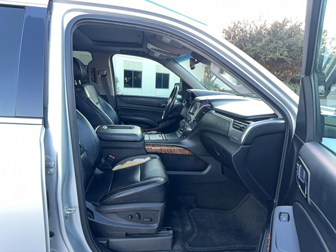 2016 CHEVROLET Suburban