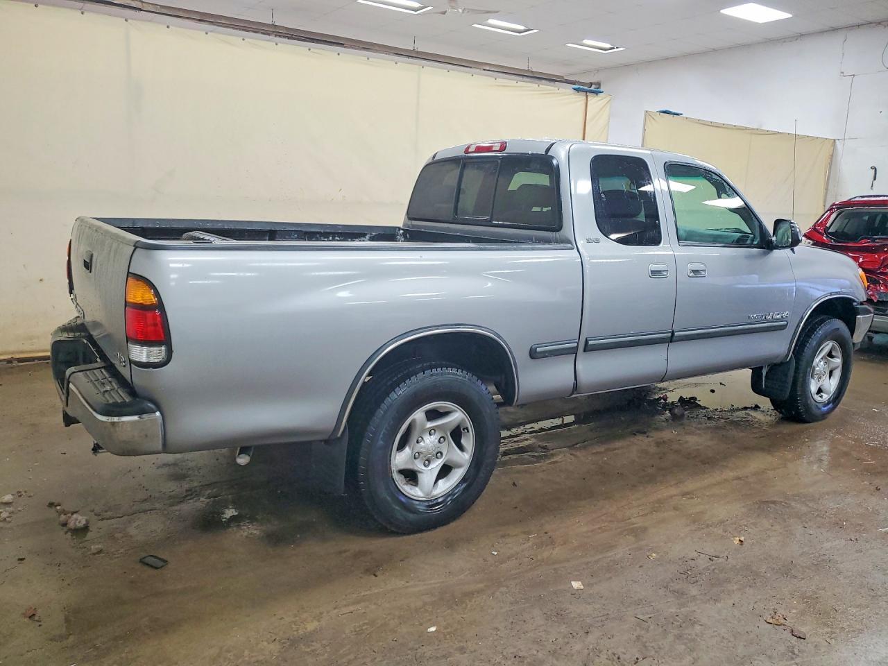 2002 TOYOTA TUNDRA