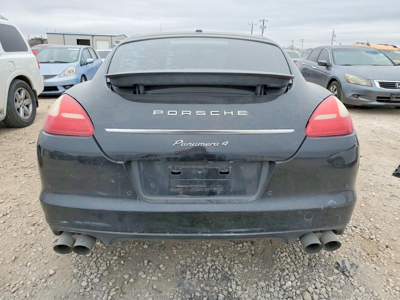 2011 PORSCHE Panamera