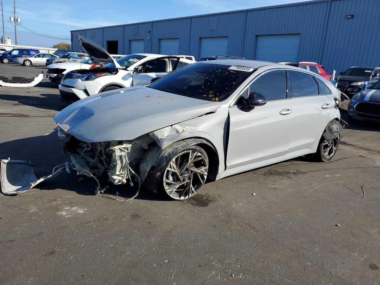 2025 KIA K5