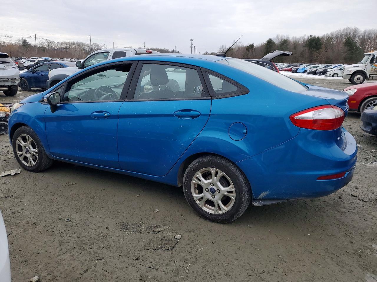 2016 FORD Fiesta