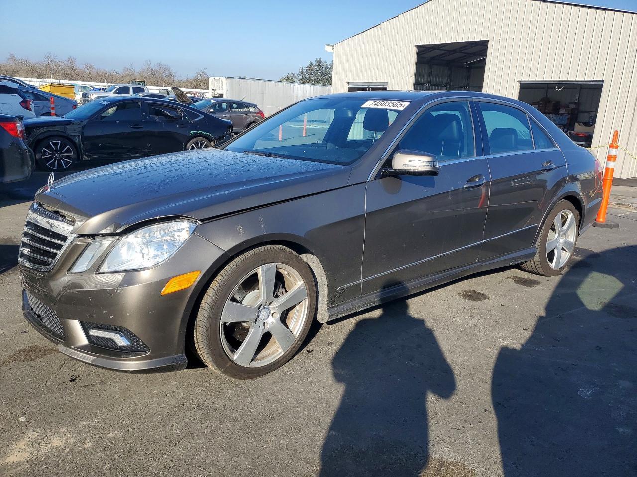 2011 MERCEDES-BENZ E-Class