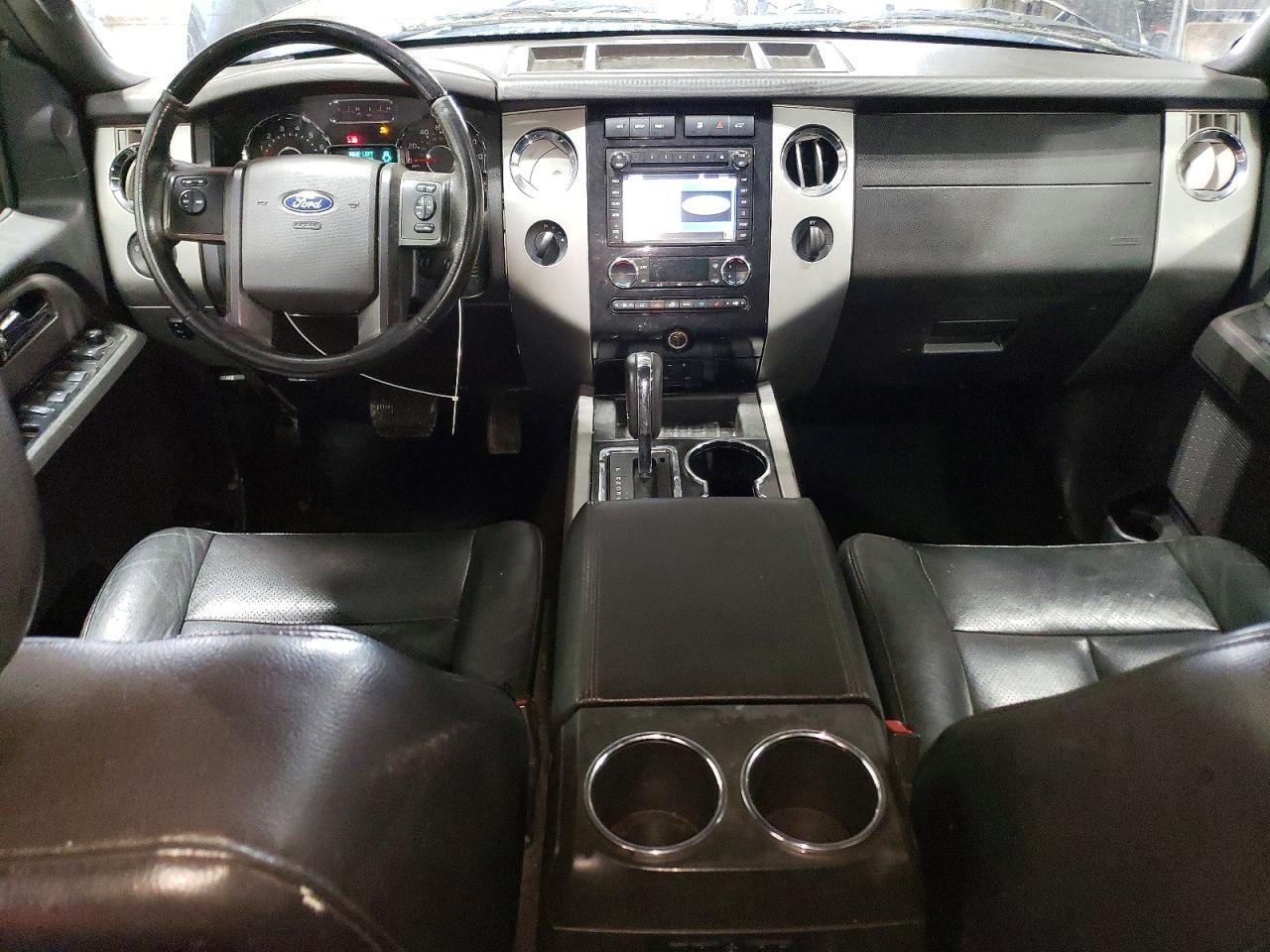 2013 FORD Expdtion