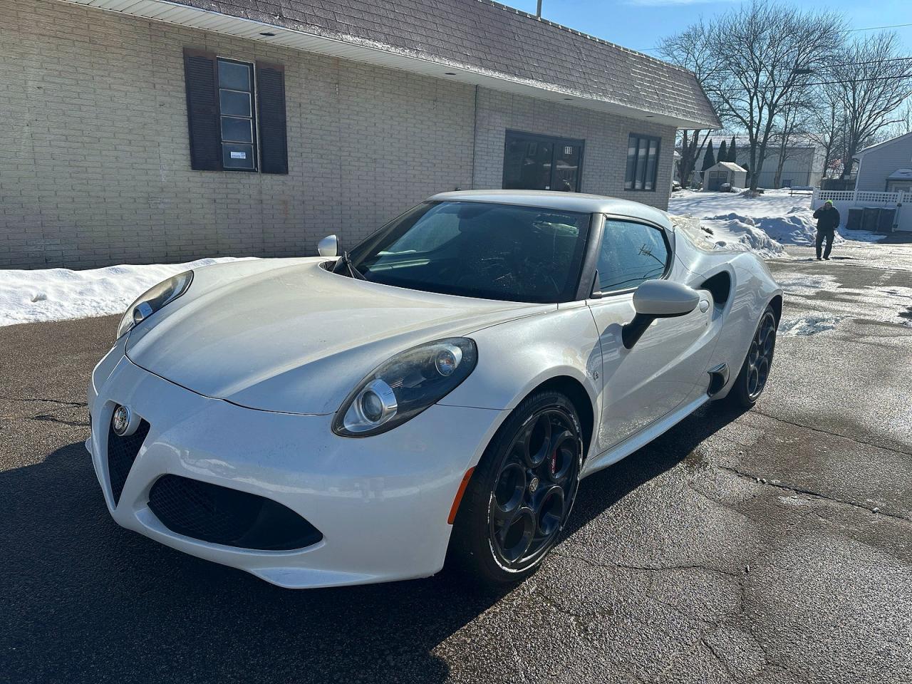 2016 ALFA ROMEO 4C