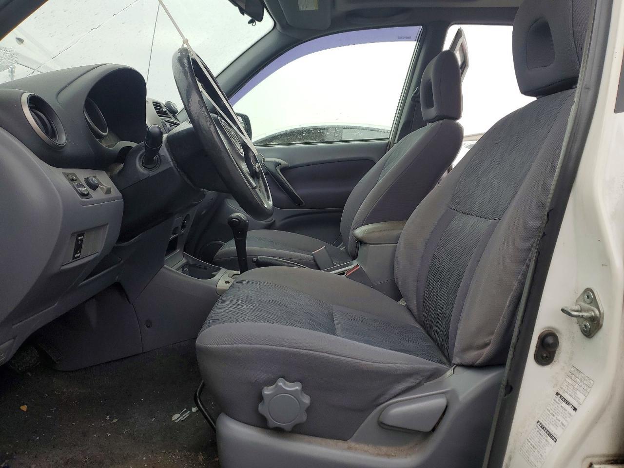 2002 TOYOTA RAV4