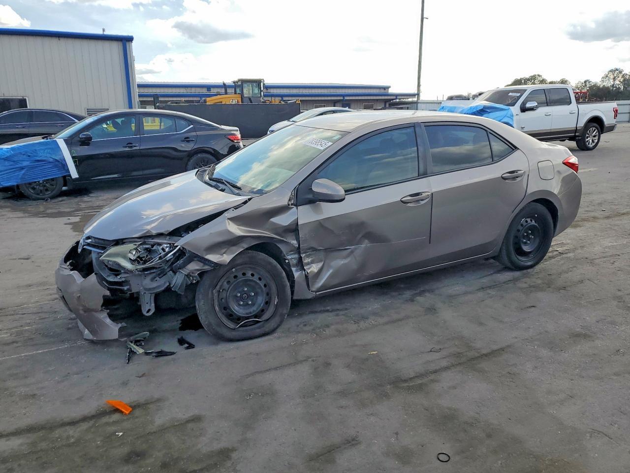 2016 TOYOTA COROLLA
