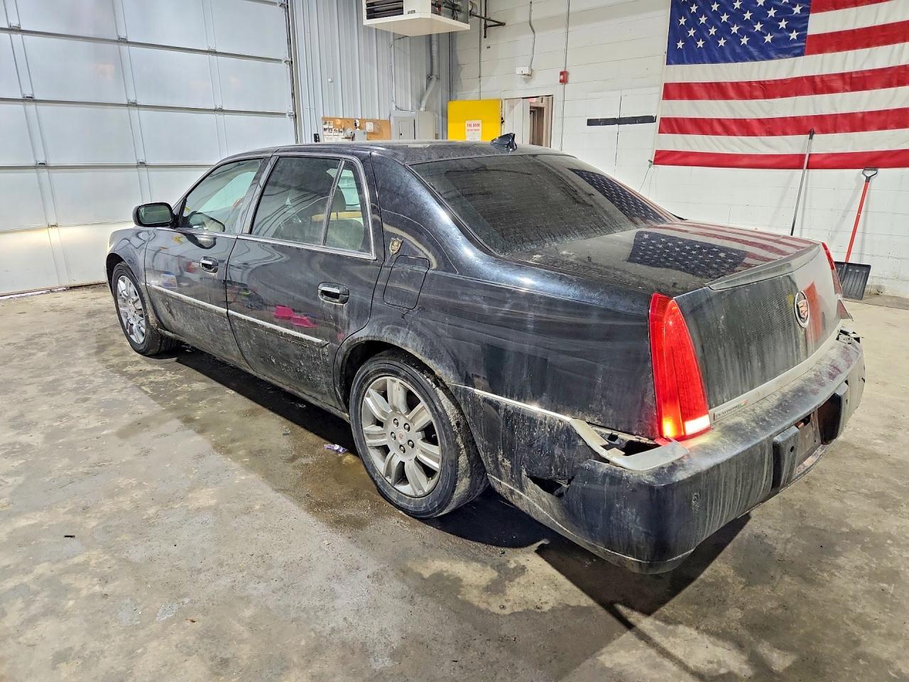 2010 CADILLAC DTS