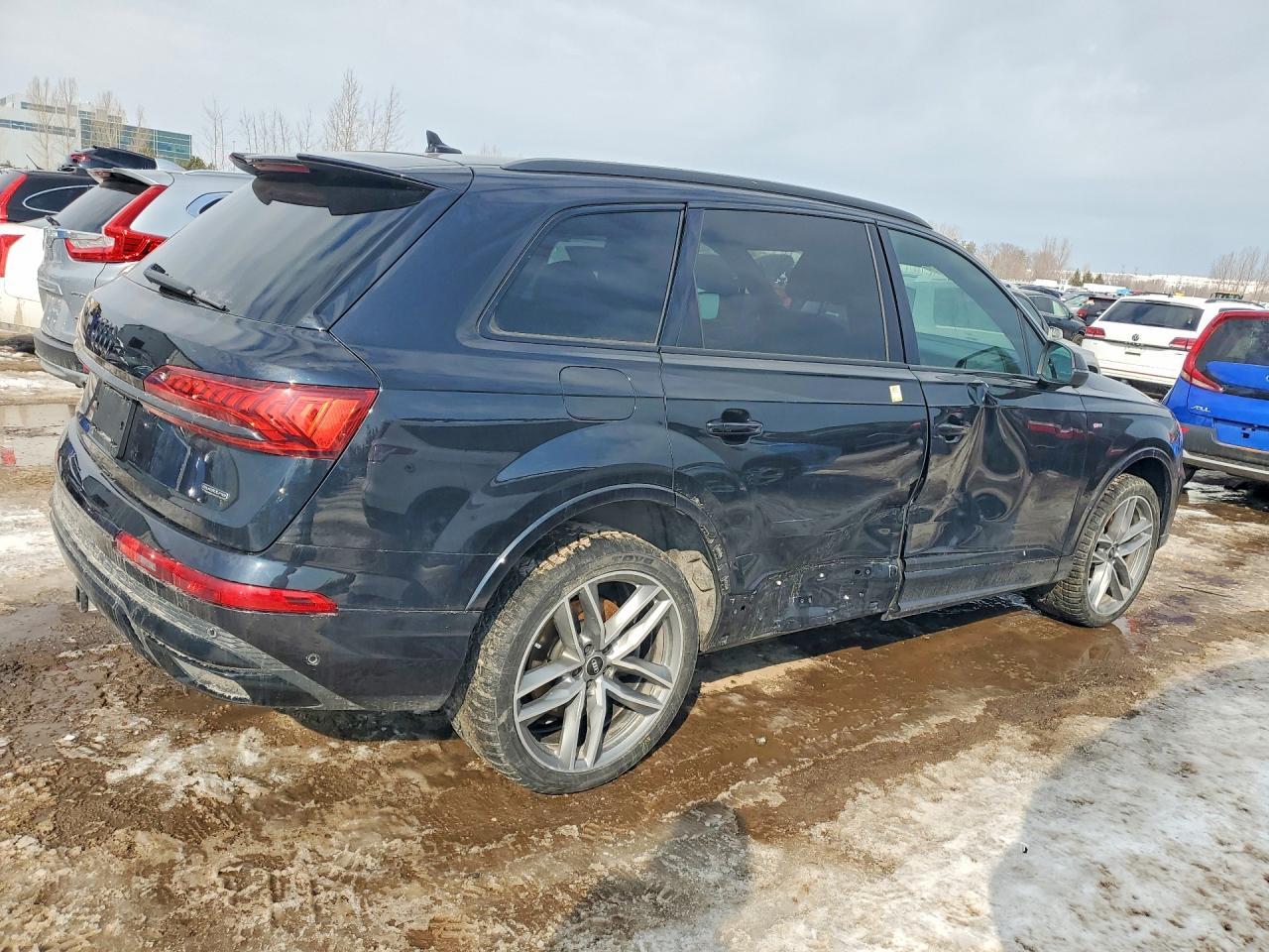 2021 AUDI Q7