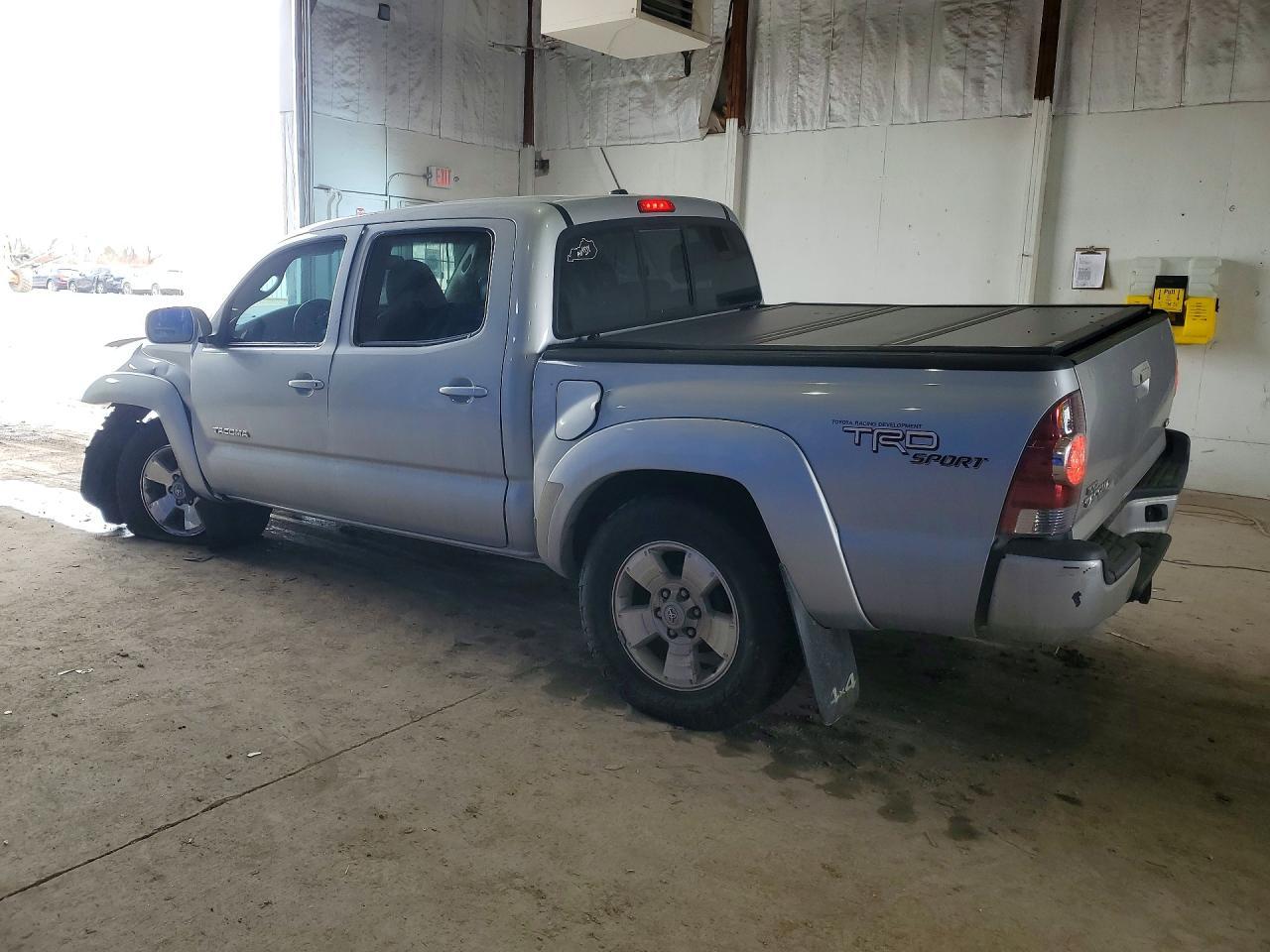 2011 TOYOTA TACOMA