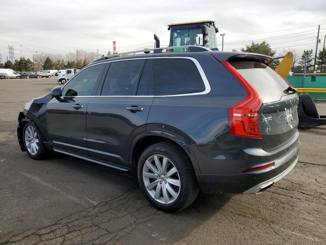 2016 VOLVO XC90