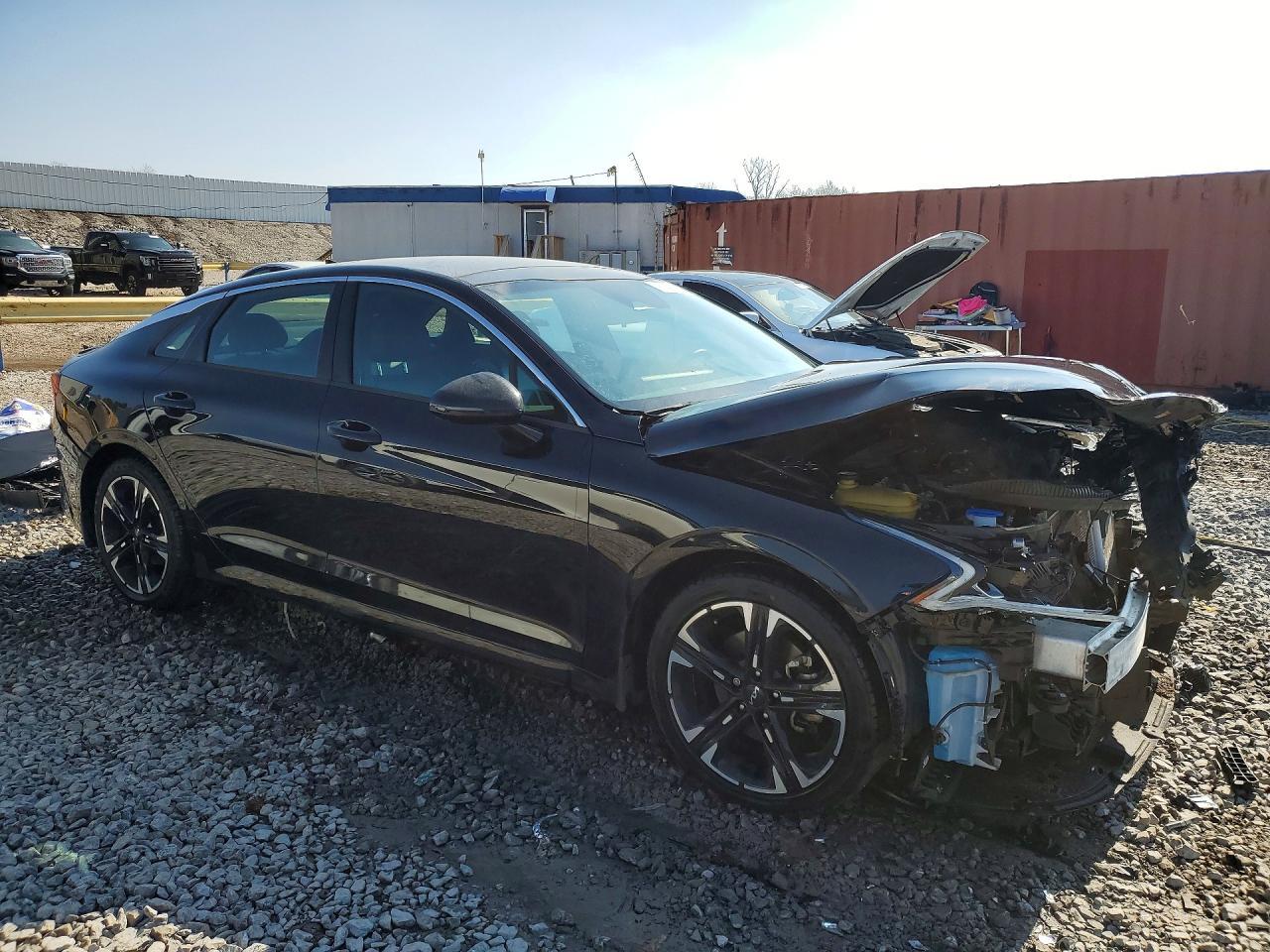 2022 KIA K5