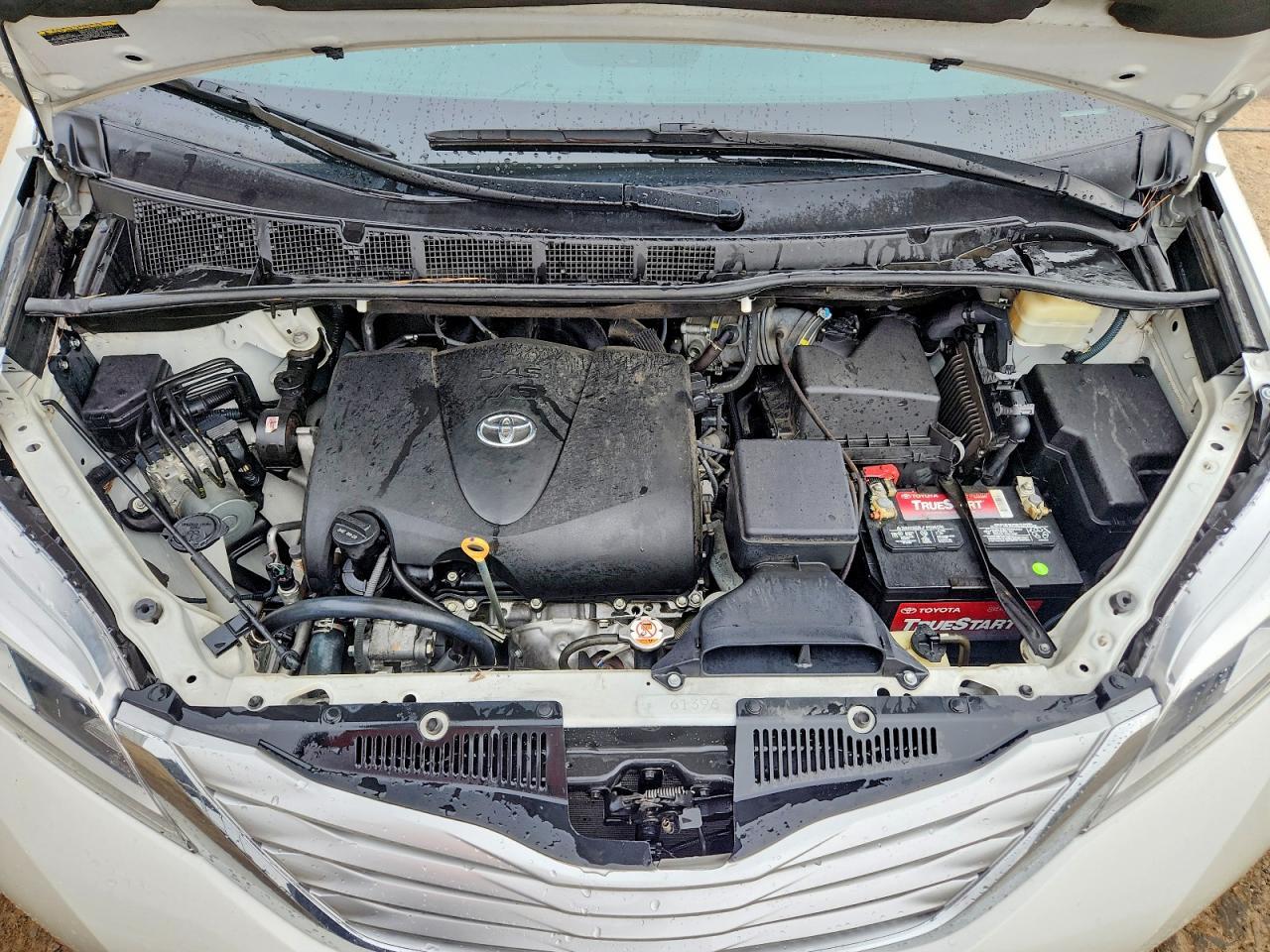 2017 TOYOTA SIENNA