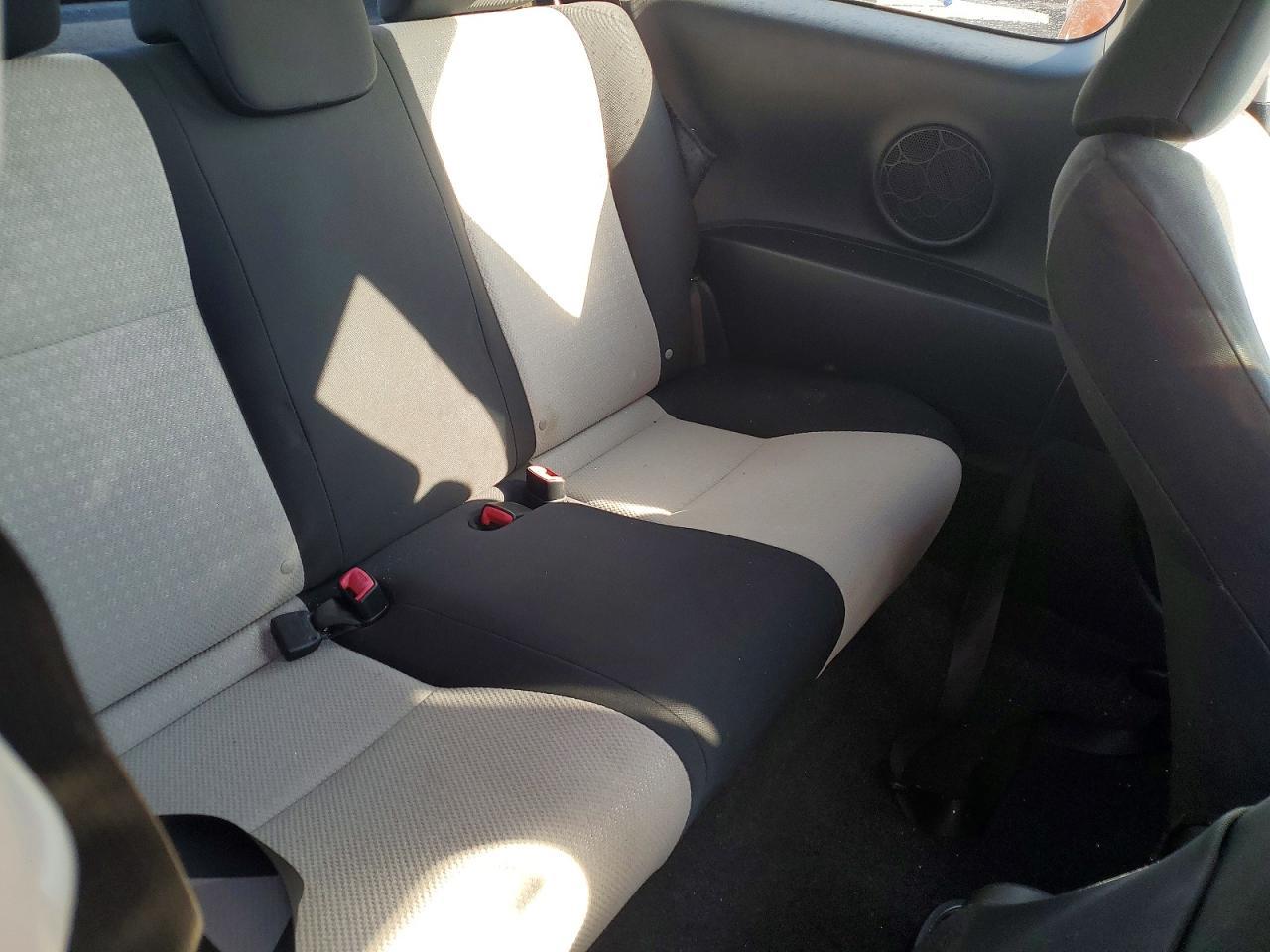 2012 TOYOTA YARIS
