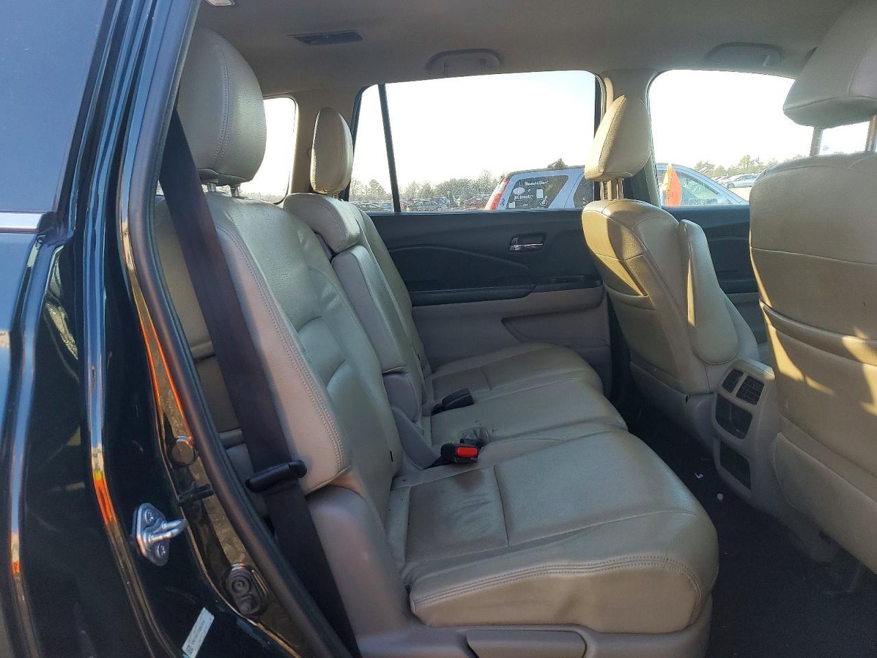 2016 HONDA PILOT