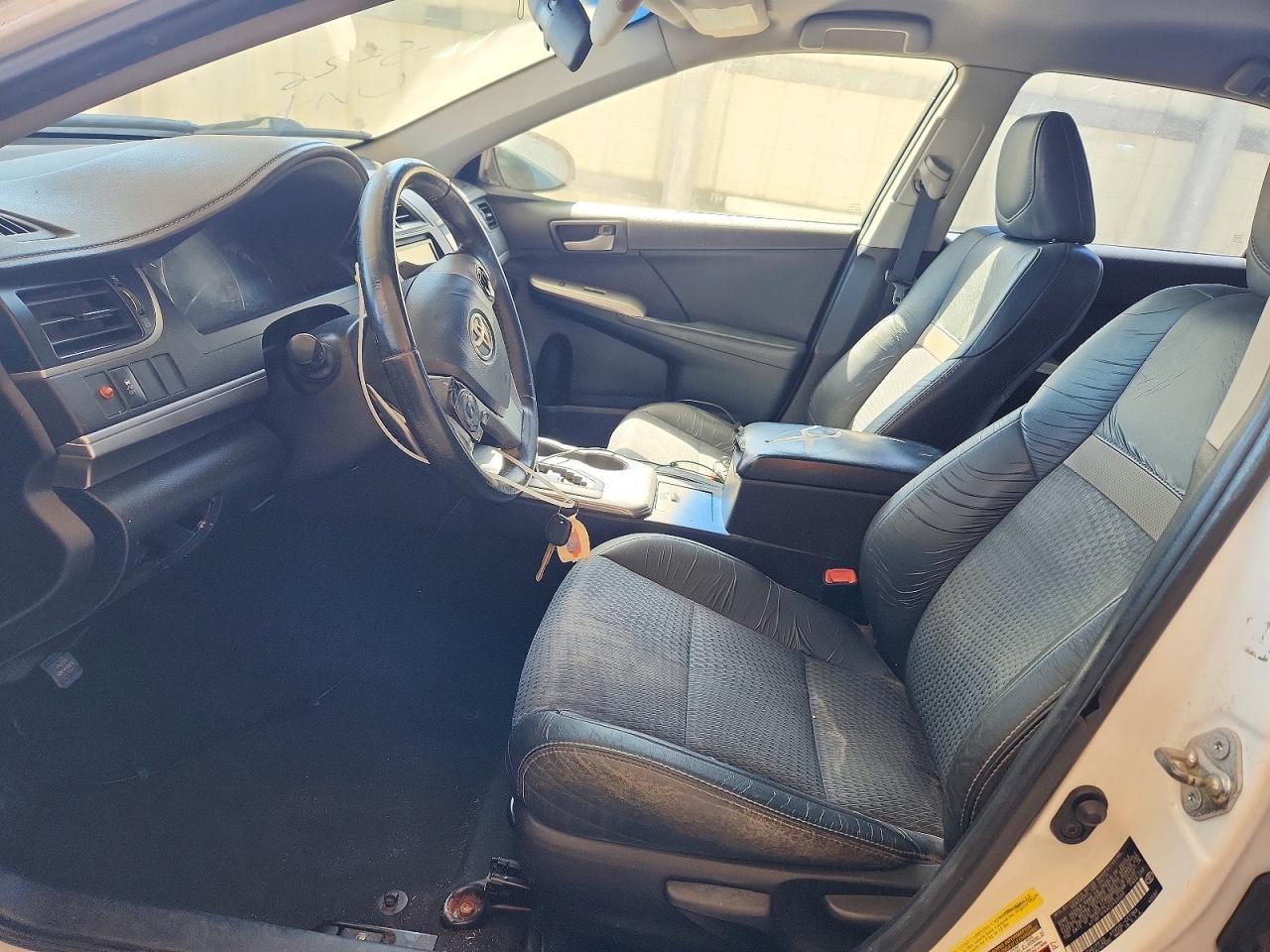 2014 TOYOTA CAMRY