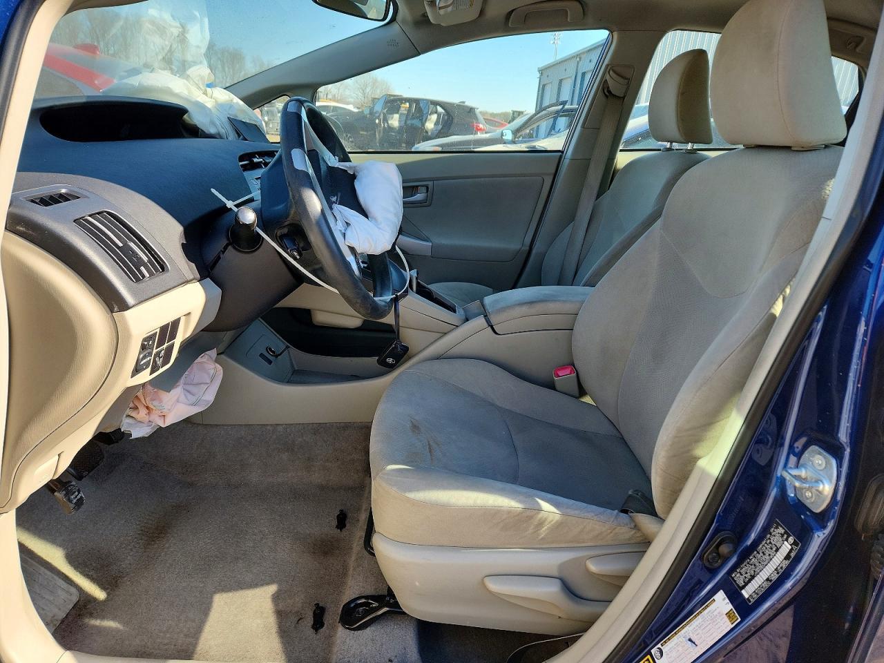 2011 TOYOTA PRIUS
