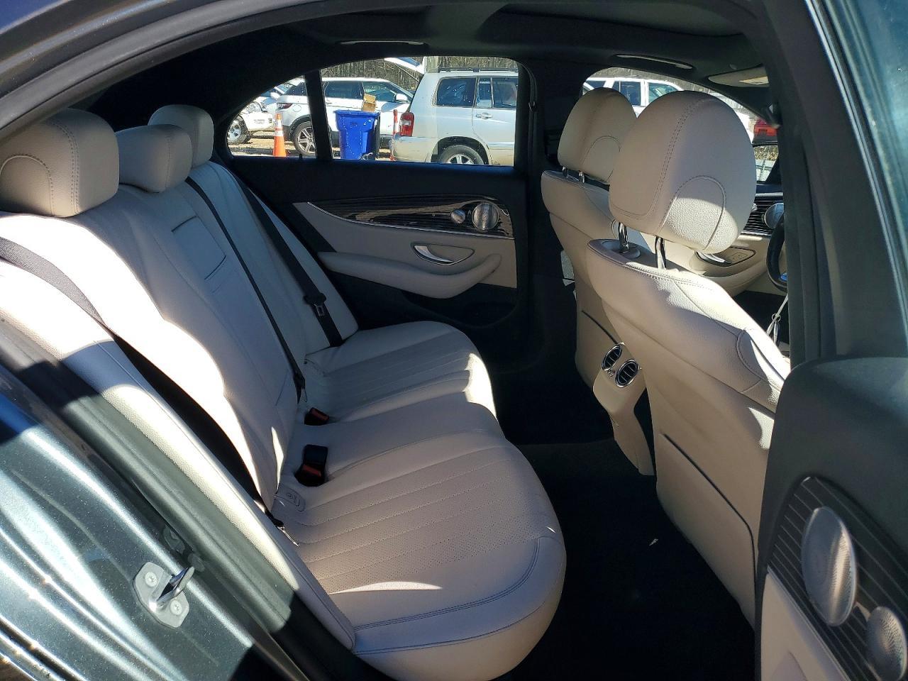 2017 MERCEDES-BENZ E-Class