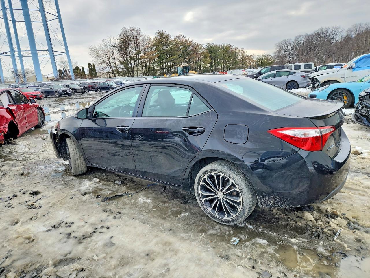 2015 TOYOTA COROLLA