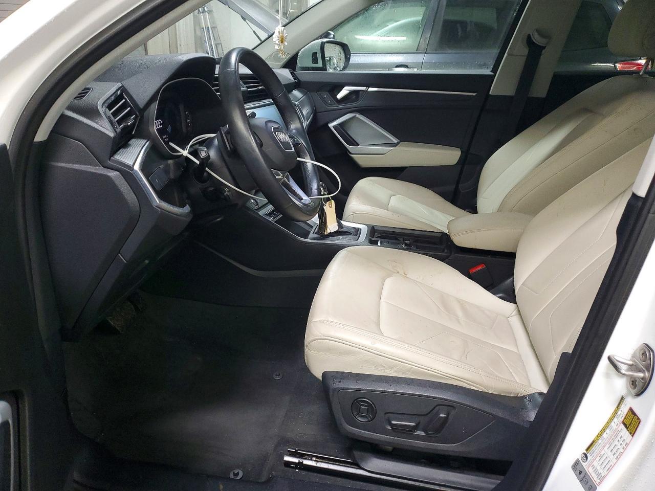 2022 AUDI Q3