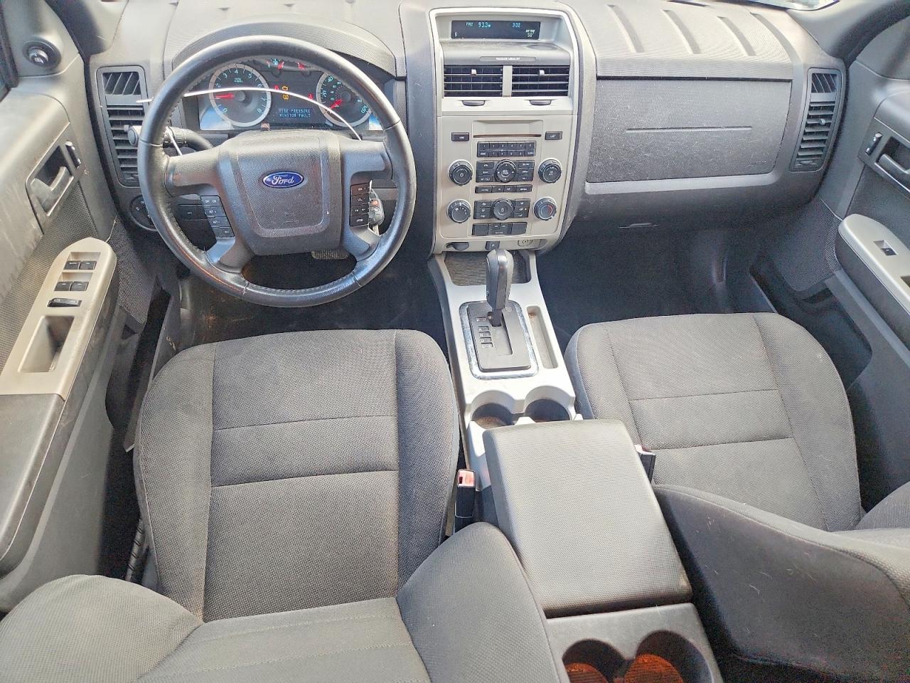 2010 FORD ESCAPE