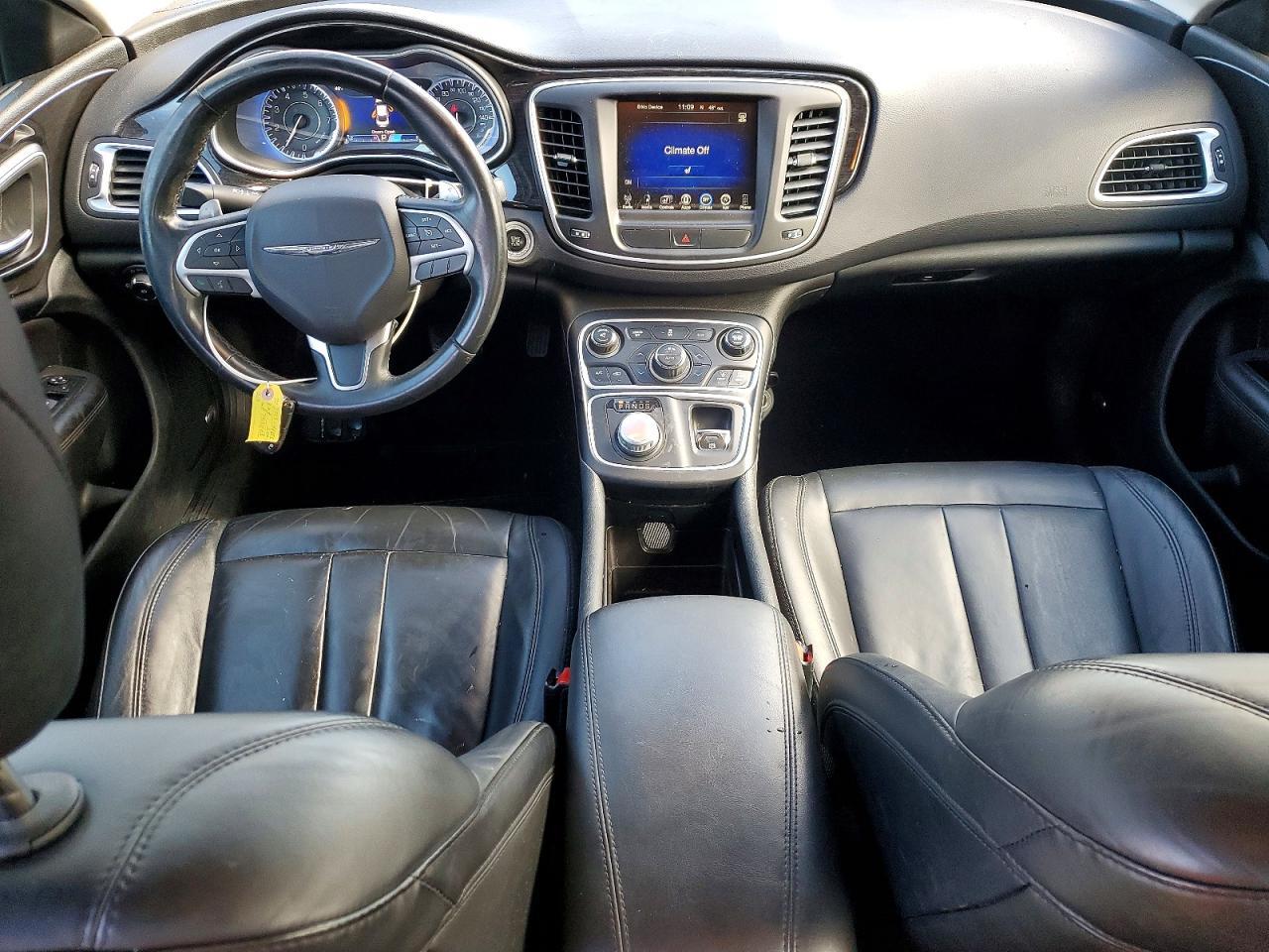 2015 CHRYSLER 200