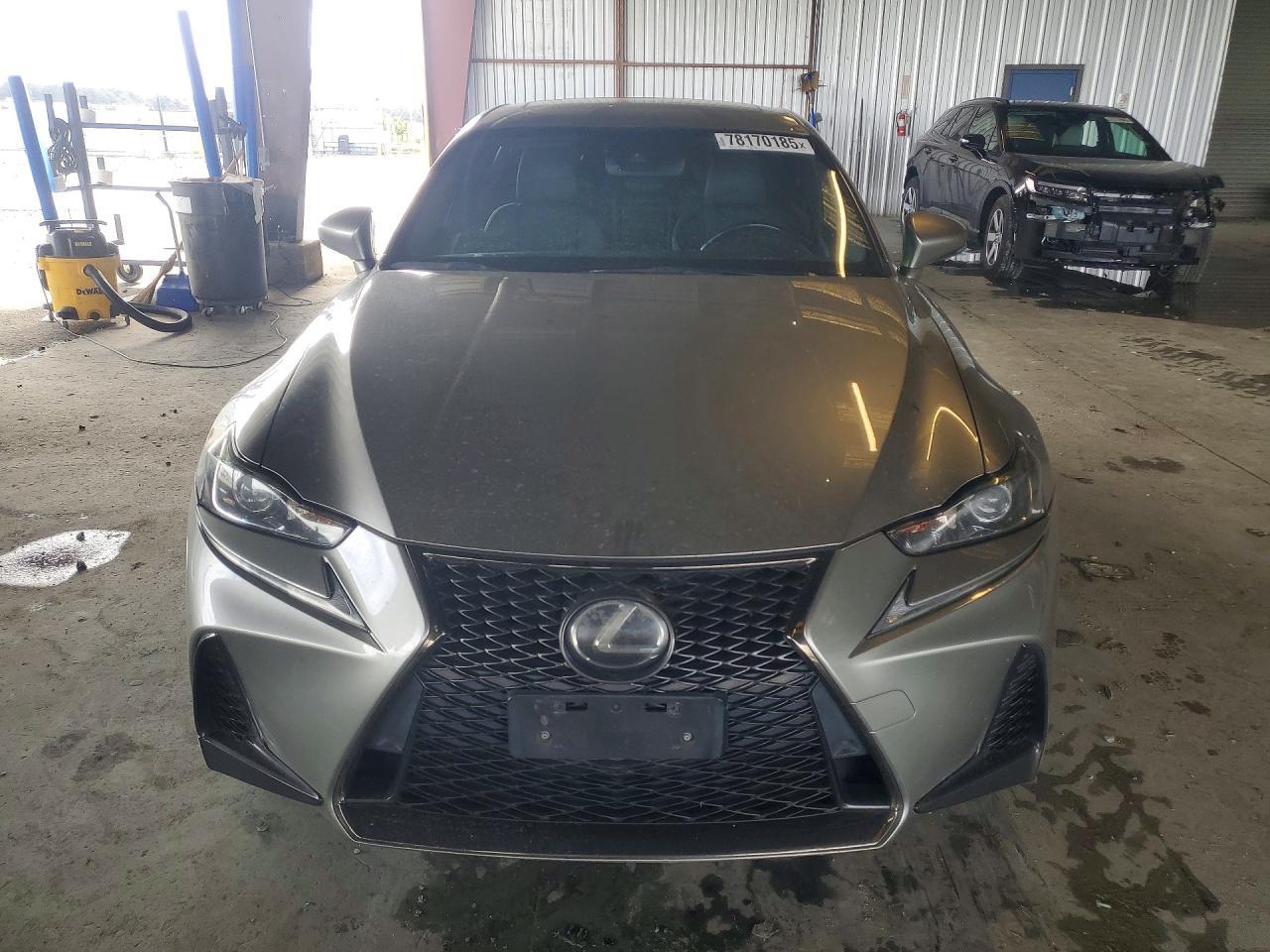 2018 LEXUS IS 300