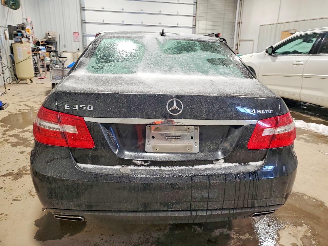 2010 MERCEDES-BENZ E-Class