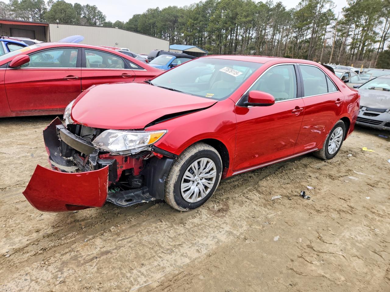 2014 TOYOTA CAMRY