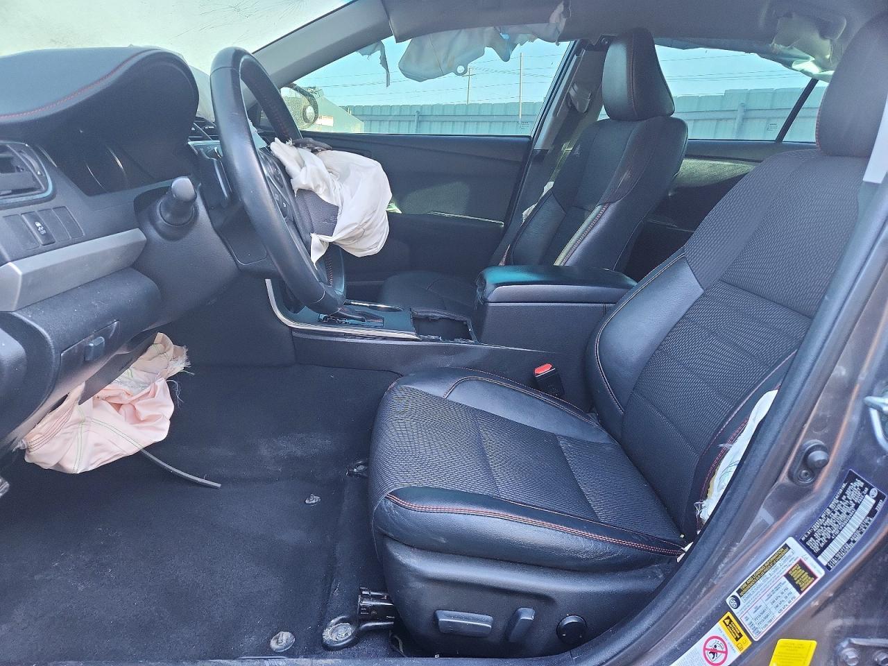 2016 TOYOTA CAMRY