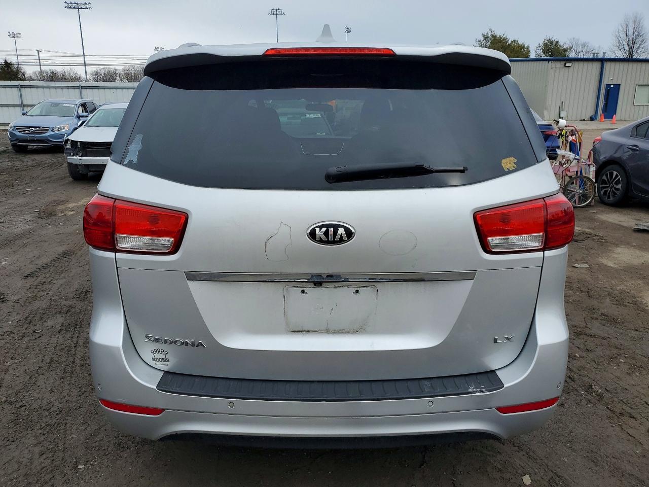2016 KIA SEDONA