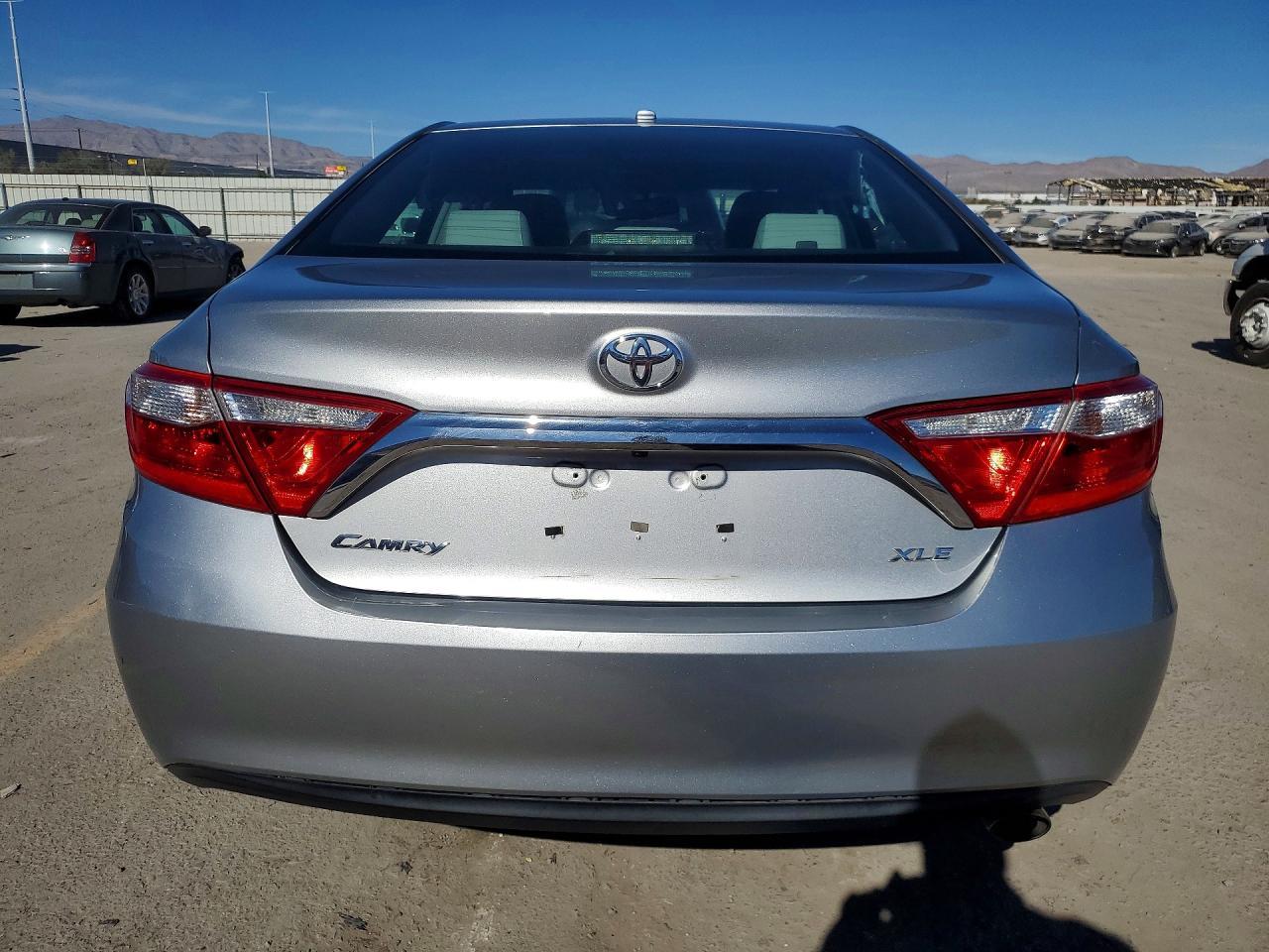 2016 TOYOTA CAMRY