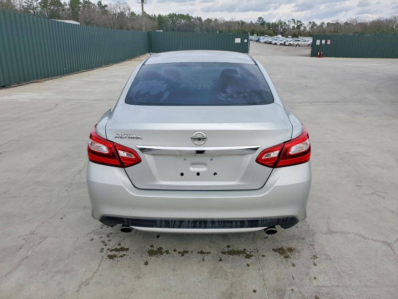 2017 NISSAN ALTIMA