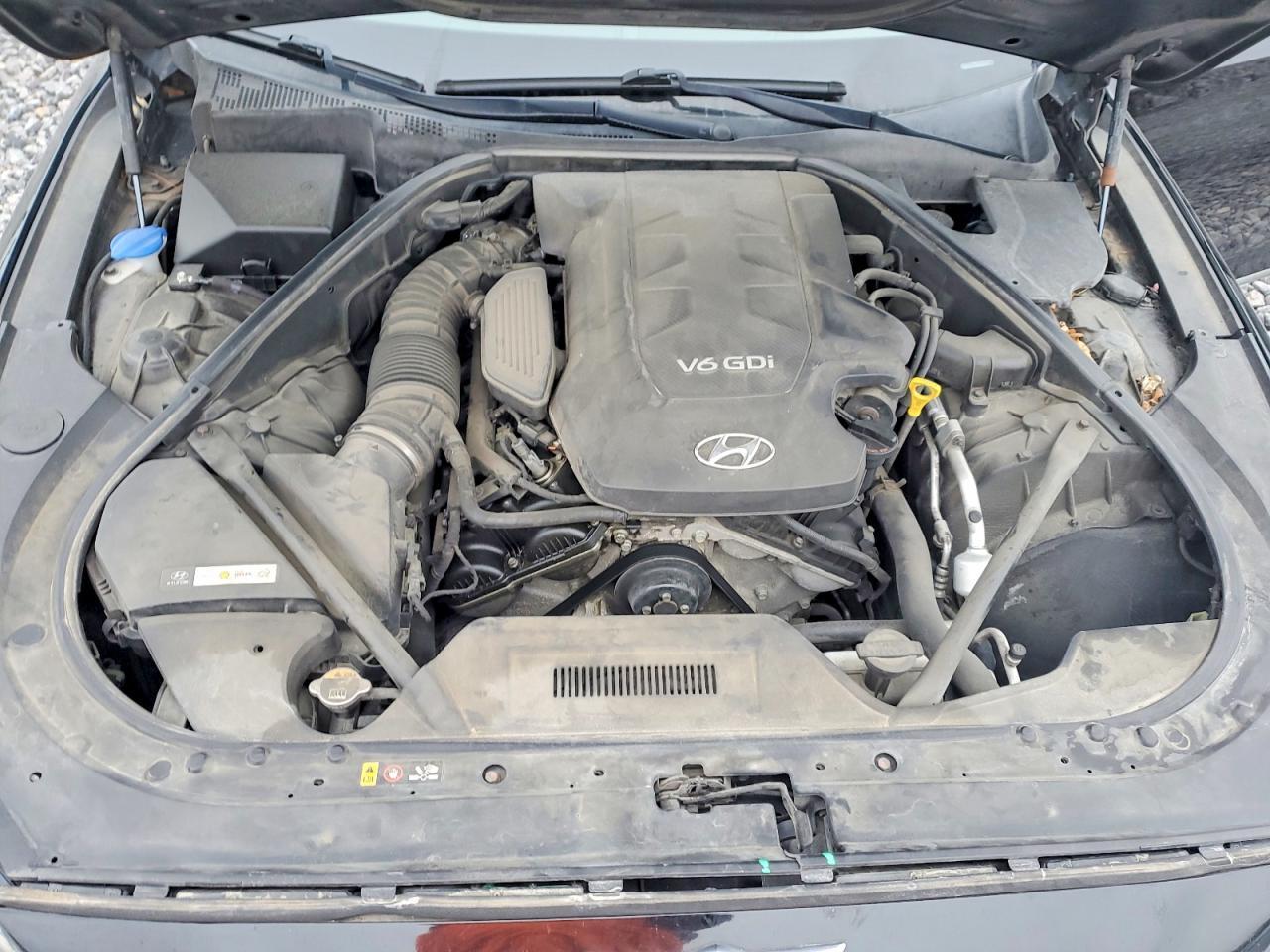 2015 HYUNDAI GENESIS