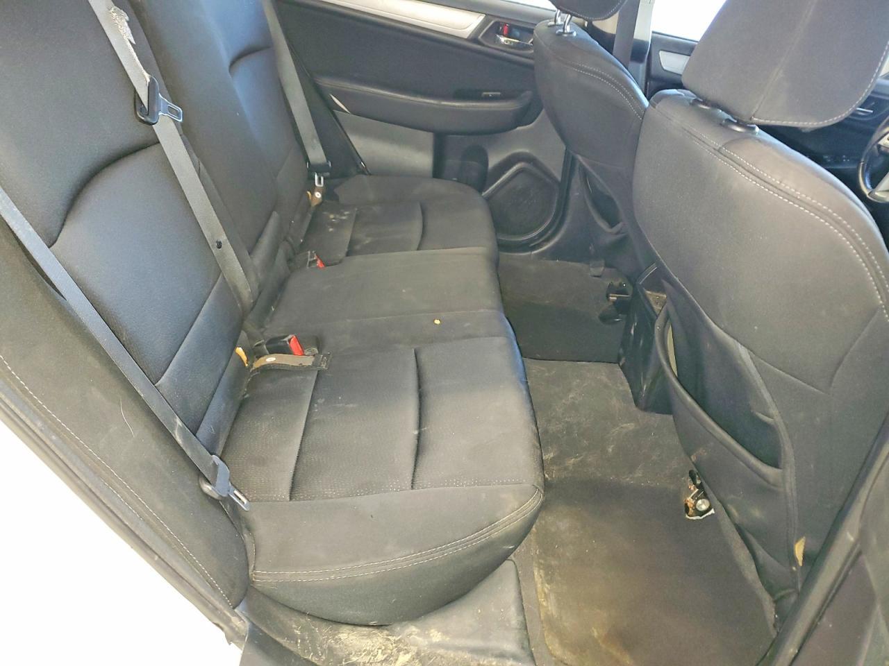 2016 SUBARU Legacy