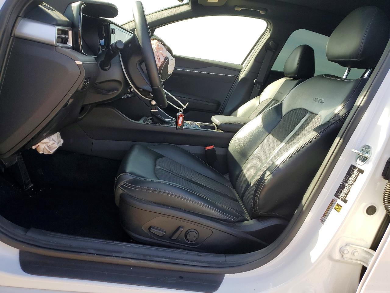 2023 KIA K5
